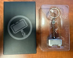 Marvel's Avengers: Earth's Mightiest Edition (Thor's Hammer, llavero Mjolnir) - Imagen 1 de 2