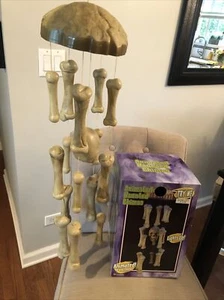 Halloween Vintage Gemmy Shaking Skulls Animated Haunted Wind Chimes - Picture 1 of 7