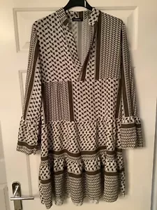 Boohoo olive green dress. Size 6 - Picture 1 of 2