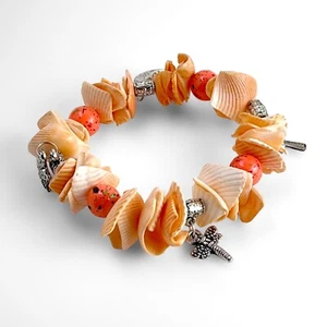 Bracelet Pink Dyed Shell Silver Tone Starfish Dragonfly Charm Stretch - Picture 1 of 6