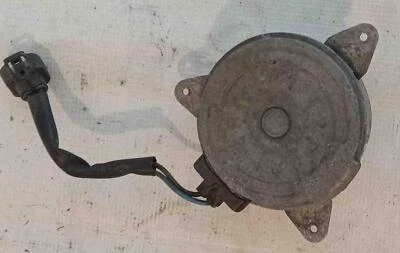 Infiniti Q50 LH 2014 motor de refrigeración eléctrico usado OEM Foto 1 de 2