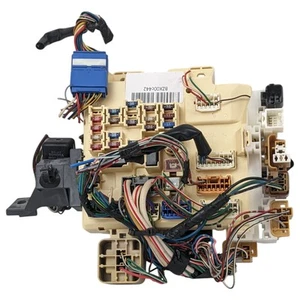 00-03 Toyota Sienna Multiplex Network Body Control Module Relay 89221-08010 OEM - Picture 1 of 13