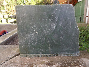 Jade (Nephrit) Rohstein (Boulder) (BC) ca. 12.260g, ca. 250x200x100mm