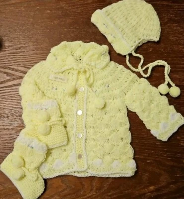Vtg Toddle Time Baby Girls Yellow Cardigan Hat Socks Set Handmade 0-3M? - Image 1 of 4