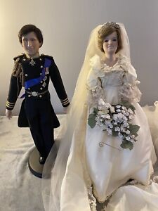 Danbury Mint Prince Charles and Princess Diana 1981 Wedding 19" Porcelain Dolls