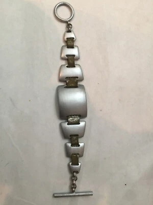 Pulsera Kenneth Cole New York Statement plata cepillada con correa de cadena de cuero Foto 1 de 3