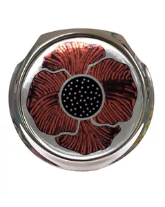 Remembrance Poppy Silver Chrome - Car Grille Badge - FREE FIXINGS - Picture 1 of 3