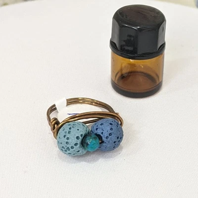 Anel difusor artesanal pedras de lava azul fio tom bronze duas hastes tamanho 7 NOVO - Imagem 1 de 4