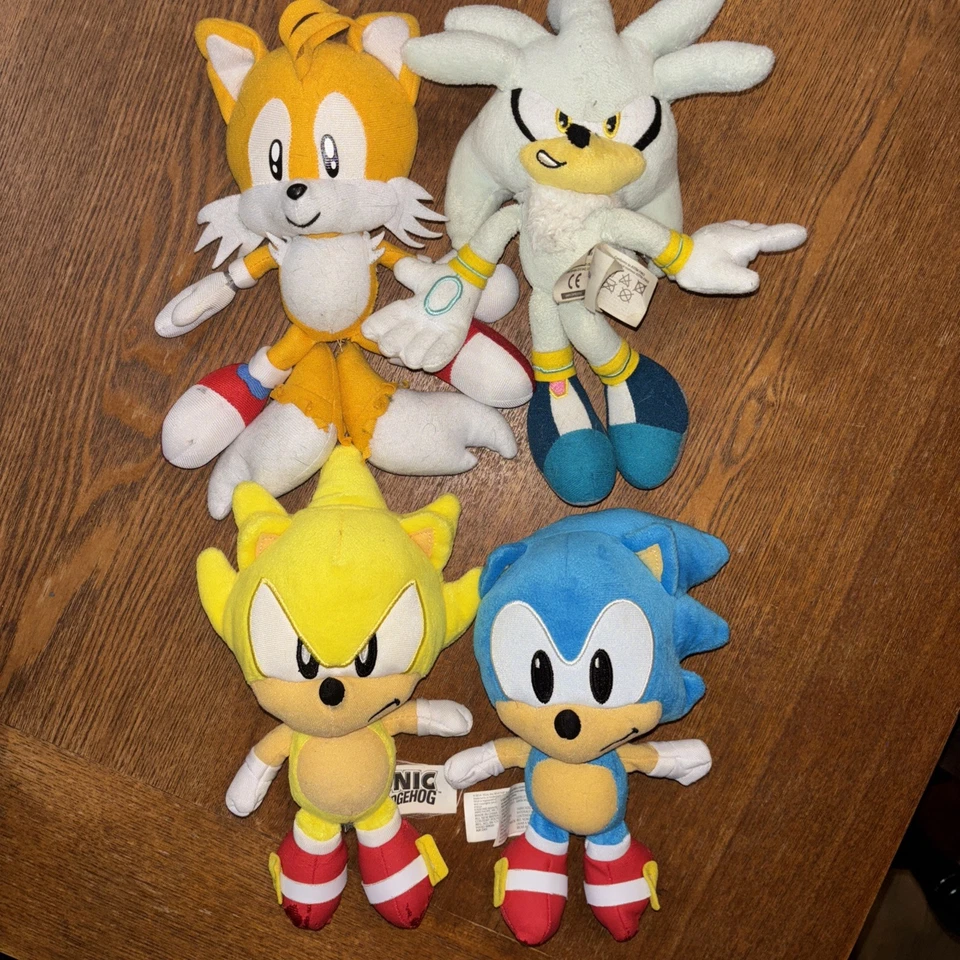 Sonic The Hedgehog Silver 8” Tomy Sega Pelúcia Recheada Lote RARO Caudas Super Sonic - Imagem 1 de 4