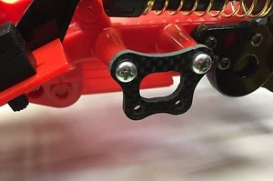 BATERÍA DE FIBRA DE CARBONO TAMIYA BLACKFOOT MONSTER BEETLE RE-LIBERACIÓN SOPORTA 10521 - Imagen 1 de 3