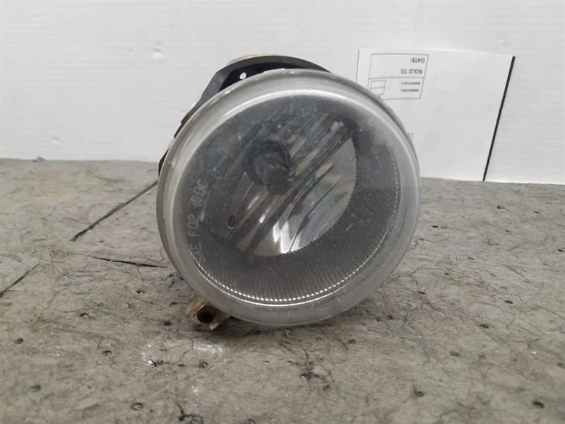 Cubierta de parachoques inferior antiniebla luz de esquina/estacionamiento para caravana 05-09 1056158 Foto 1 de 4