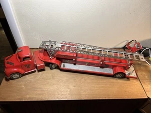 Camion dei pompieri scala aerea MFD Tonka Toys 1954 vintage n. 5 acciaio pressato - Foto 1 di 24