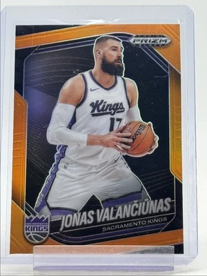 JONAS VALANCIUNAS 2024-25 PANINI PRIZM BLACK ORANGE KINGS #142 /49 Q0223 - Image 1 of 2