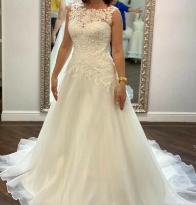 Justin Alexander Wedding Dress "Martina" UK14 BNWT rrp £1545 - Image 1 of 4