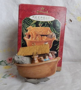 HALLMARK NOAK'S ARK ORNAMENT - Picture 1 of 3