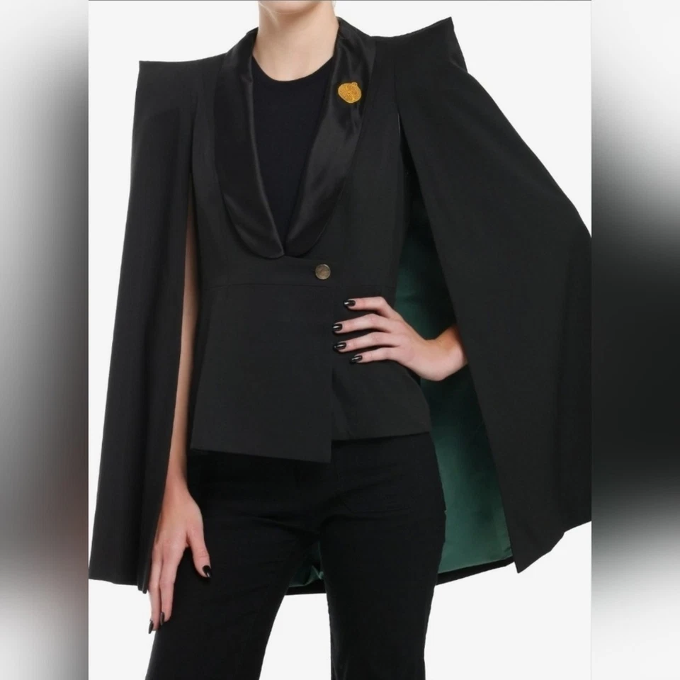 Abrigo Capa Her Universe Wicked Elphaba Universal Exclusivo Talla Mediana Nuevo con Etiquetas Foto 1 de 4