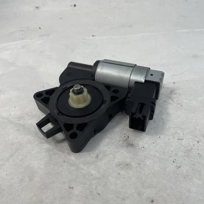 2006 Mazda 5 Left Front Power Window Motor OEM Driver Side LH Tested - Image 1 of 3