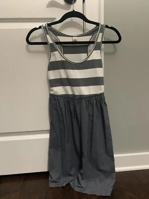 Vestido Antiguo Azul Marino, Niños, Rayas Grises y Blancas, XS, EXCELENTE ESTADO Foto 1 de 3