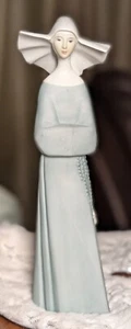 Vintage Ardalt Lenwile Porcelain Nun w Rosary Figurine #6242 Lenwile China Japan - Picture 1 of 15