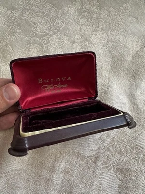Vintage Bulova Watch Presentation Box - Art Deco 1940s Bakelite Era - Image 1 of 4