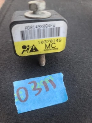 2006- 2007  Silverado  TAHOE Chevrolet GMC Sierra FRONT sensor 10370149 OEM - Image 1 of 2