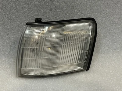 1990-94 OEM LEXUS LS400 Front LH Turn Signal/Side Marker OEM - Image 1 of 3