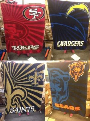 Nueva manta Sherpa súper suave gruesa con licencia NFL lanzamiento 50x60 precio de venta sugerido por el fabricante $40 gran regalo Foto 1 de 4