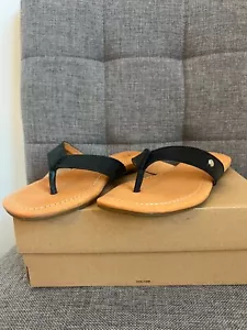 UGG Zehentrenner"W Tuolumne" Gr: 38 Leder schwarz wie neu - Bild 1 von 9