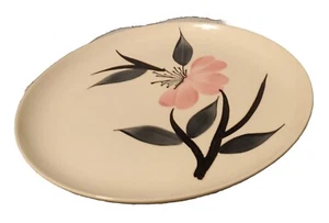 1950er STETSON China Co TELLER 9,5" handbemalt rosa Blume MidCentury Mod 9 verfügbar - Bild 1 von 4