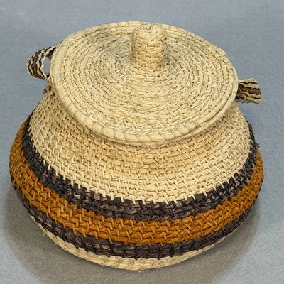 Cesta tejida estilo suroeste con tapa y asa - decoración del hogar boho rústica Foto 1 de 4