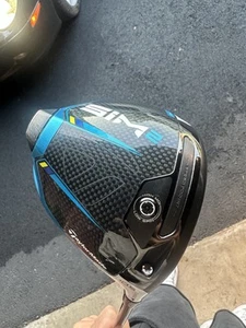 Taylor Made Sim 2 Driver 10.5 - Picture 1 of 7