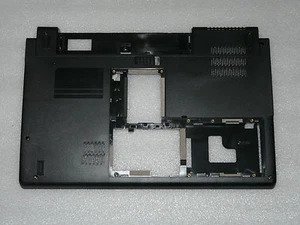 TOTALMENTE NUEVA CUBIERTA BASE INFERIOR ORIGINAL DELL STUDIO 1555 1557 1558 W935J C234M - Imagen 1 de 1