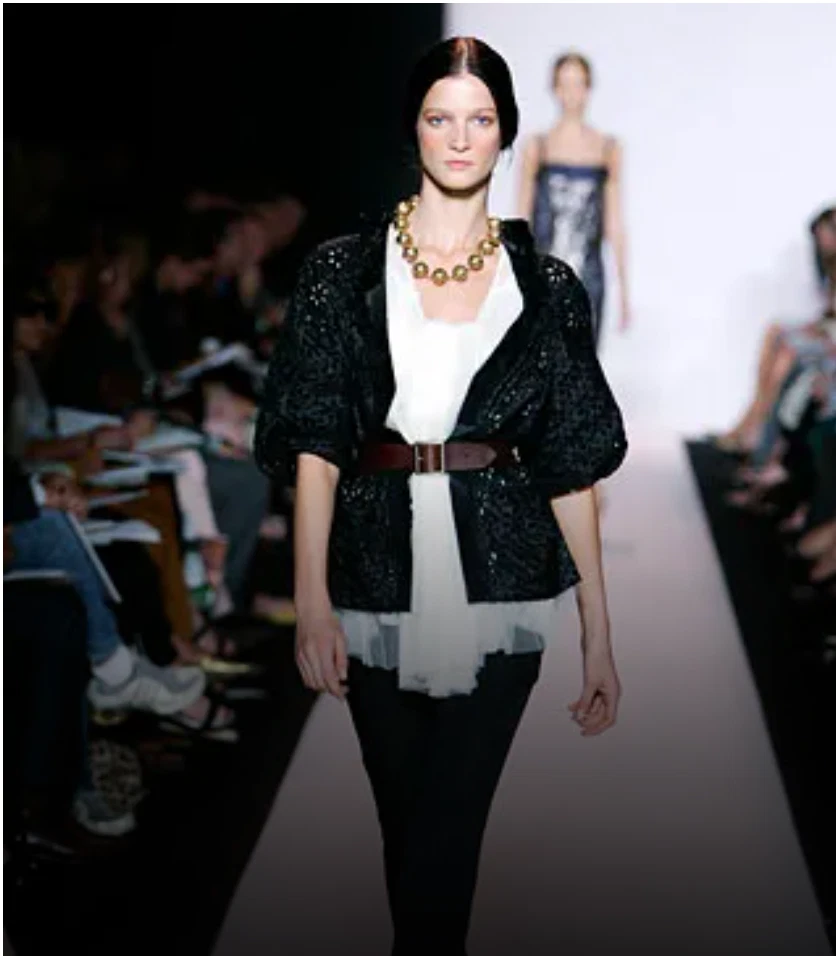 Showstopper! Juego de collar y pulsera Vera Wang Haute Golden Bauble Foto 1 de 4