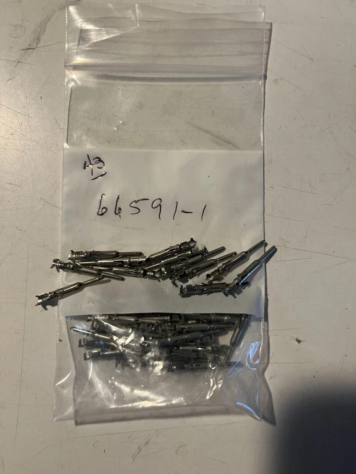 Amp 66591-1 Male Crimp 18-22 awg., 43 pieces - Image 1 of 1