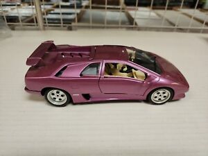 Burago 1:18 1990 Lamborghini Diablo Die Cast Model
