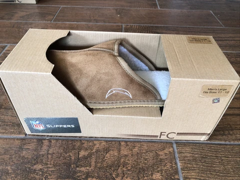 Los Angels Chargers NFL Slipper Tan Size 11-12 Cover