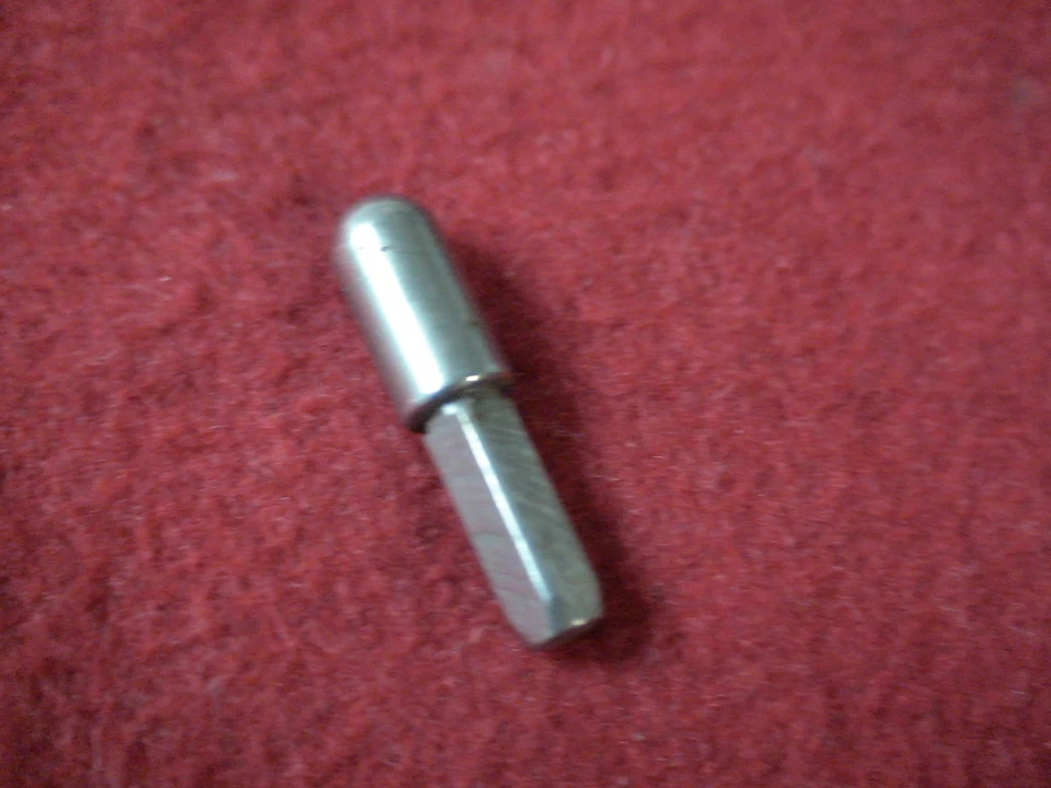 GARRARD AT6 / AUTOSLIM CENTRE SPINDLES 28MM - Image 1 of 4