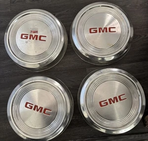 VTG GMC Truck/Van Dog Dish Hub Caps - Picture 1 of 14