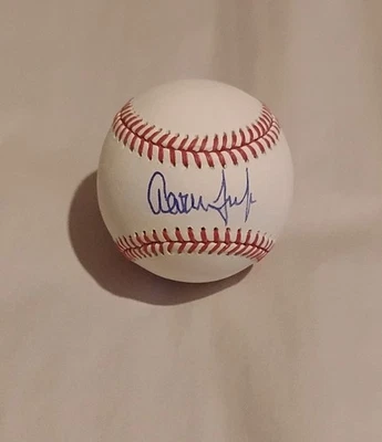 Béisbol firmado por Aaron Judge Foto 1 de 2