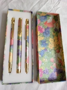 Vintage Flowery Stationary Pen And Pencil Set - Picture 1 of 7