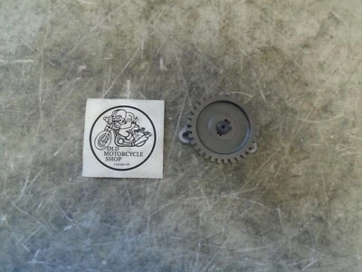 1983 SUZUKI GS750 ES OIL PUMP - Image 1 of 4