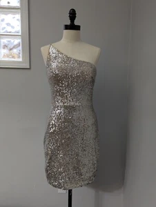 Xscape Women Dress One-Shoulder Sequin Bodycon Silver Light Gold Size 8 - Read - Picture 1 of 7