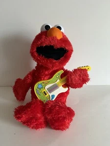 Juguete de peluche de 14 pulgadas Sesame Street Rock and Rhyme Elmo Talking, Canting - Imagen 1 de 12