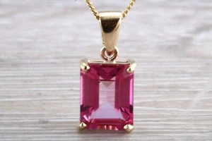 Hermoso collar solitario de oro amarillo conjunto de topacio rosa de cuatro quilates - Imagen 1 de 11