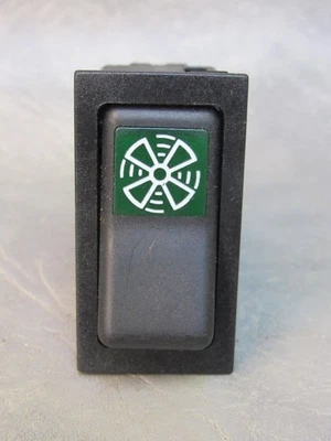 INTERRUPTOR BASCULANTE SOPLADOR CALENTADOR TRES POSICIONES SIN USAR W22mm H40mm Foto 1 de 3