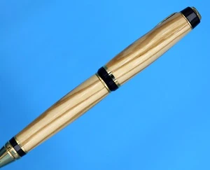 Bolígrafo Premier Cigar en oro mejorado de 24kt con barril de madera de olivo - Imagen 1 de 13