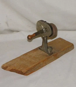 Antique Dazey Kitchen Knife Sharpener Tool Hand Operated - Picture 1 of 6