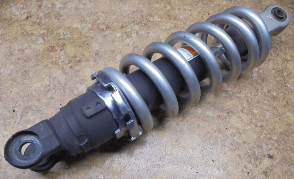 Задняя амортизирующая пружинная стойка подвески 2016 Yamaha XSR900 XSR 900 универсальная центральная 16 - Изображение 1 из 1