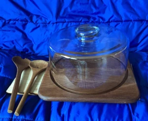 Cake/Salad Server with Wooden Base and Spoons - Pre-owned - Picture 1 of 9