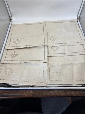 Heavy Duty Linen Cotton Dinner Cloth Napkins Set Of 6 -  12x12” Cutout Design - Image 1 of 4